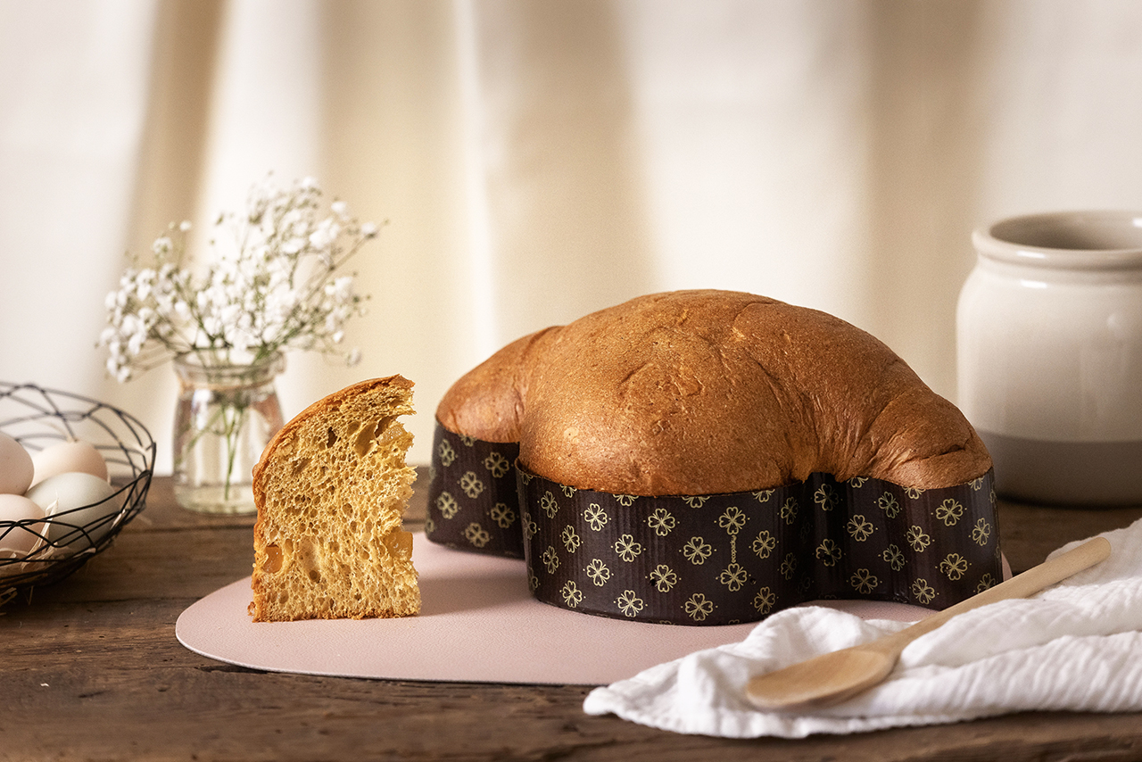 Colomba artigianale con mela e cannella
